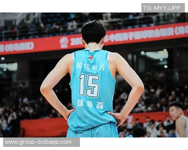 青岛队连续五场未能上场瀚森面临出场机会困境