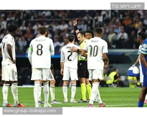 皇马半场领先阿拉木图姆巴佩点球破门维尼修斯错失良机