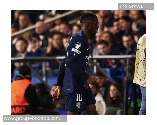 法国队医质疑巴黎队医双标行为登贝莱与杜埃处理不公引发争议